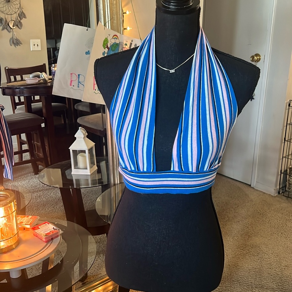 Cute Medium shein top - Can’t find anywhere! Used - No stains.